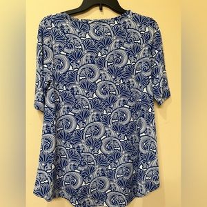 Chicos, size 0,  blue and white top, no iron, barely used, like new.